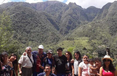 Foto de Tours Metro Chanchamayo, en la cresta de los cerros se aprecia al Nativo dormido.