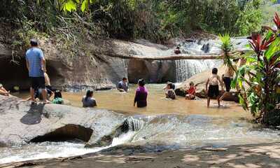 Foto de Tours Metro Chanchamayo. Cascada El Manso en el Tours trekkings Catarata los cinco enanos. Perene - Chanchamayo - Selva Central - Junín - Perú.