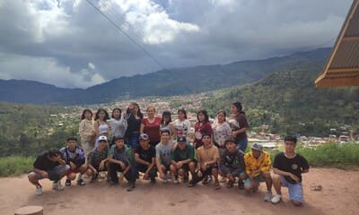 Foto de Tours Metro Chanchamayo. Mirador La Cumbre. Vista panorámica del distrito de Villa Rica, Selva Central, Pasco, Perú.