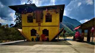 Tours Metro Chanchamayo. Casa al revés en Chontabamba - Oxapampa - Selva Central.